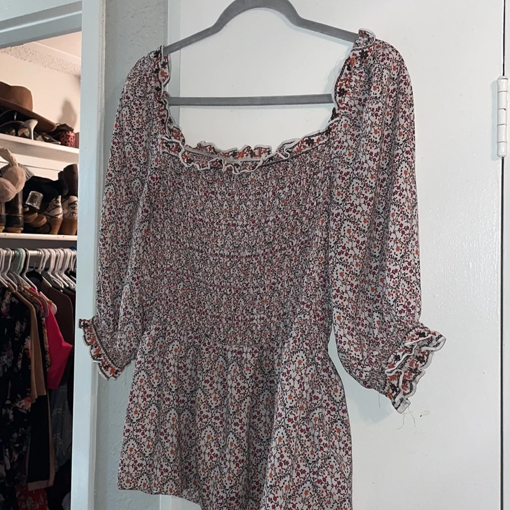 ❌SOLD❌ Top - Picture 2 of 4